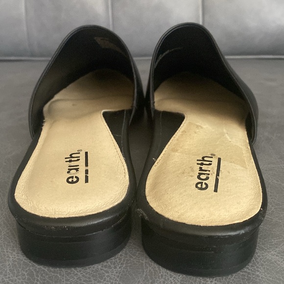 Earth Black Leather Mules - Picture 5 of 5